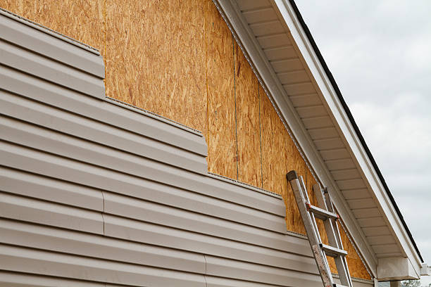 24/7 Emergency Siding Repair experts in Renton, WA